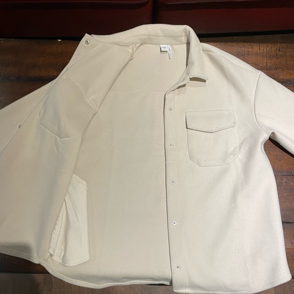 Beige jacket. - Picture 2 of 3